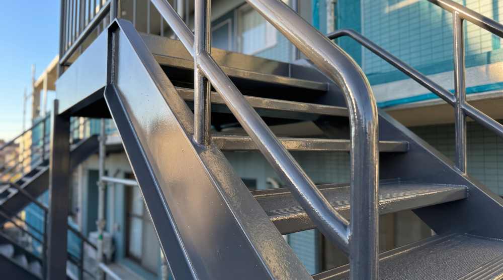 内見時の第一印象を激変させる!鉄部塗装の重要性