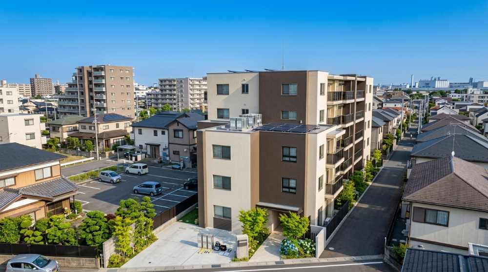 マンション外壁塗装で「ツートンカラー」が選ばれる理由と立体感を生み出す効果